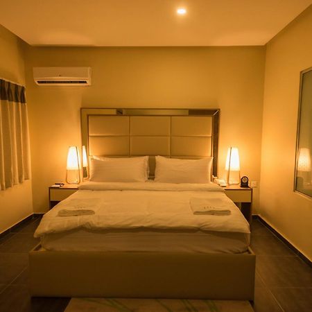 Iris Hotel Wuse 2 Abuja Exterior photo