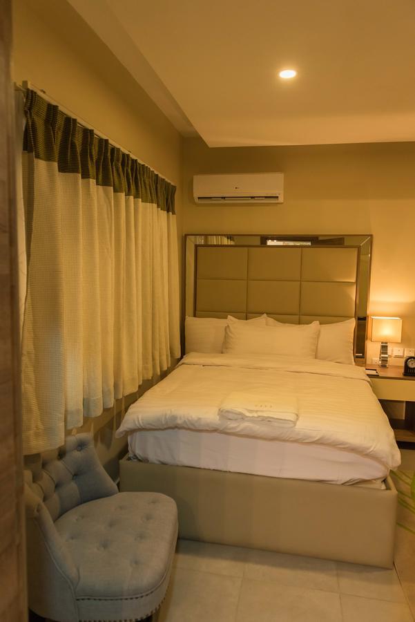 Iris Hotel Wuse 2 Abuja Exterior photo