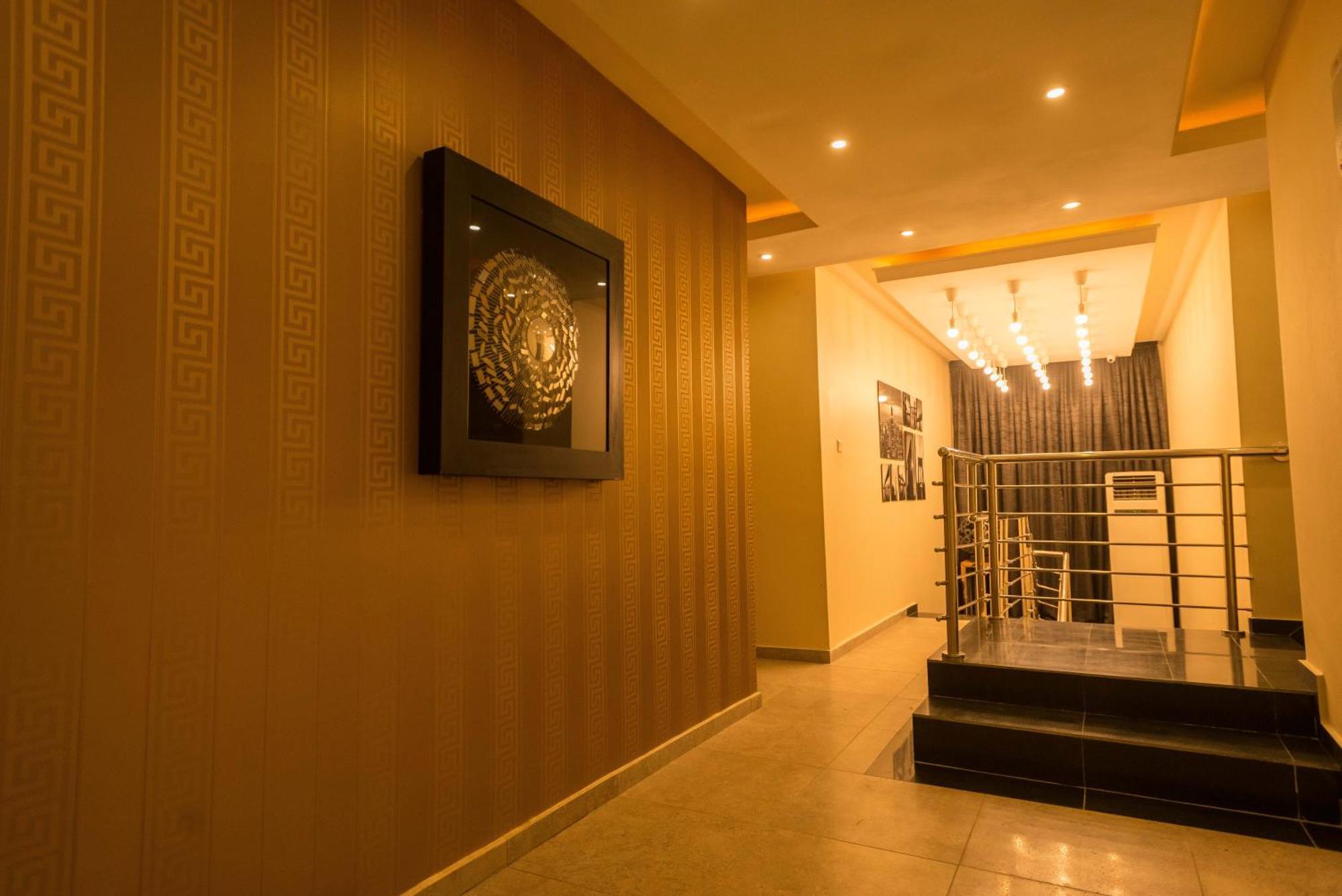 Iris Hotel Wuse 2 Abuja Exterior photo