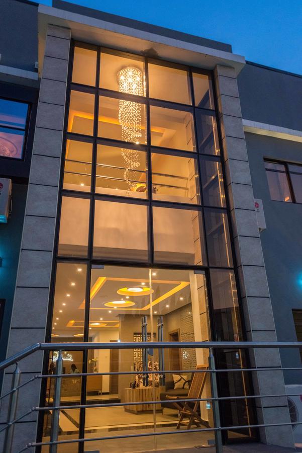 Iris Hotel Wuse 2 Abuja Exterior photo